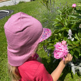 Sommerkappe rose mit Blumen limited edition, Merinowolle & Seide (bio/GOTS)