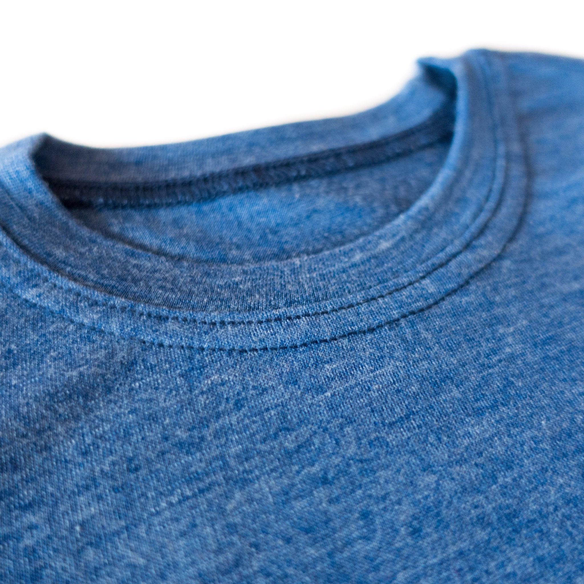 T-Shirt royal blau mit Hirschkäfer, Merinowolle & Seide (bio/GOTS) - Glückskind - T-Shirt - 86-92